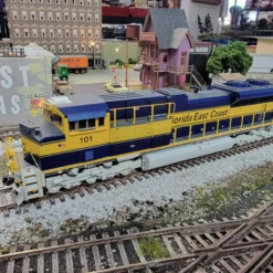 Athearn Genesis G68630 HO Scale EMD SD70M-2 FEC 101 DCC & Sound - Like New USED