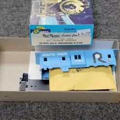 Athearn/Rail Runner 273-1 HO Scale (Blue Box Kit) Bay Window Caboose RI 17180 - NOS